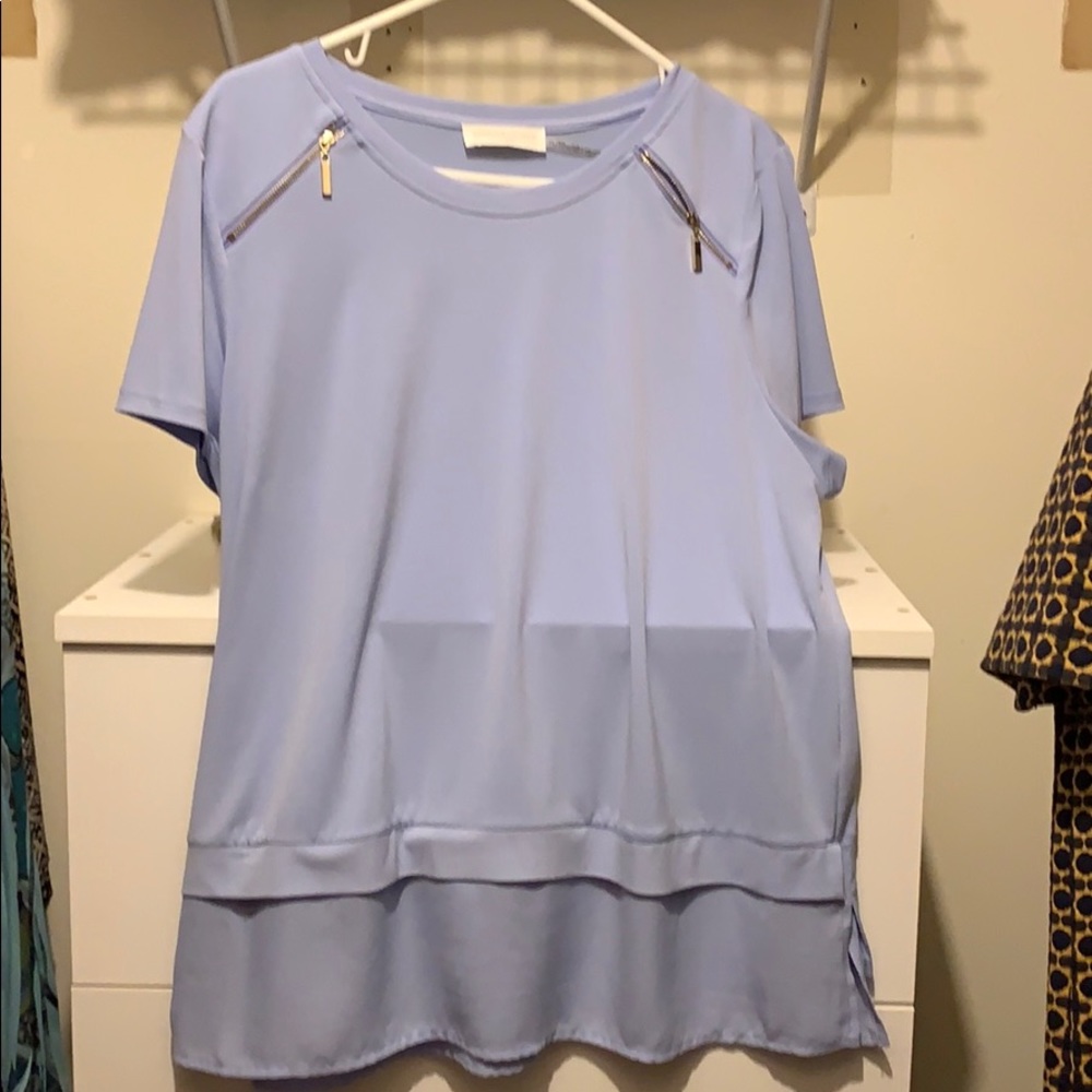 Periwinkle short sleeve top